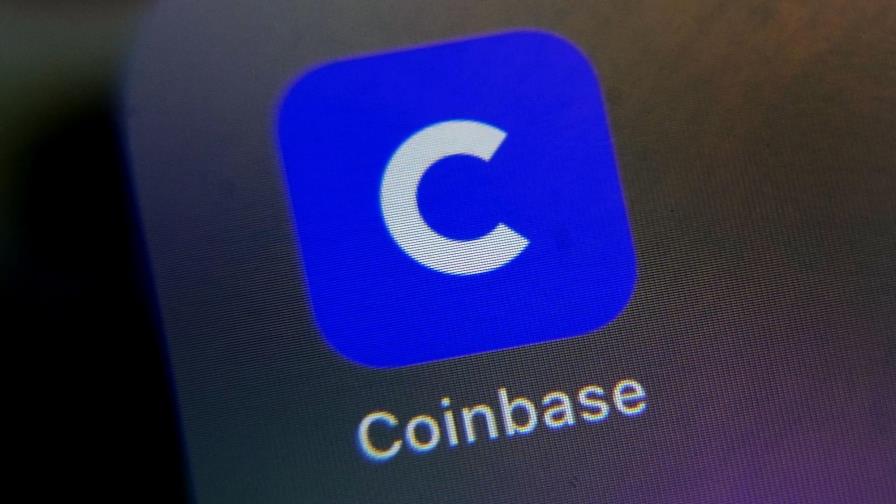 Firma de criptomonedas Coinbase comienza a cotizar en bolsa