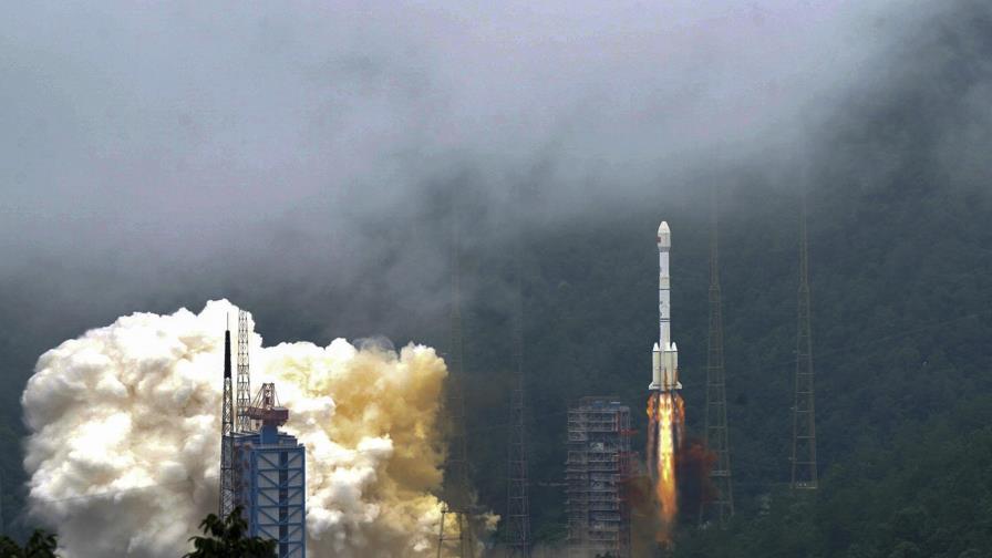 China lanza satélite para completar su versión de GPS