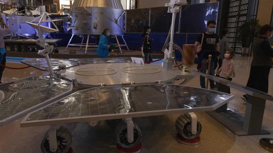 China logra posar sonda espacial en Marte por 1ra vez