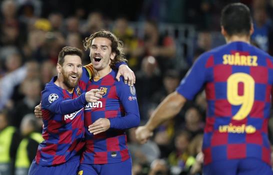 Messi se exhibe en su partido 700 con el Barcelona Messi se exhibe en su partido 700 con el Barcelona