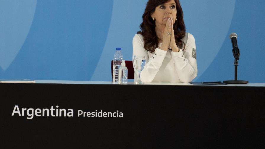Fernández de Kirchner es sometida a extirpación de útero Fernández de Kirchner es sometida a extirpación de útero