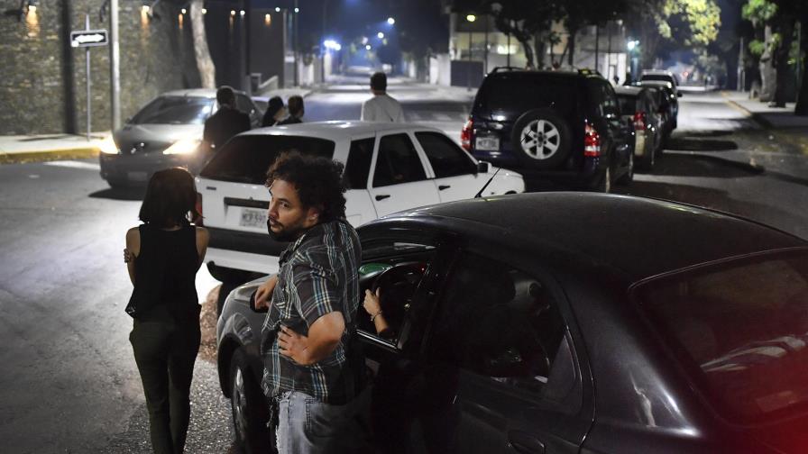 Irán ayuda a Venezuela a reactivar producción de gasolina