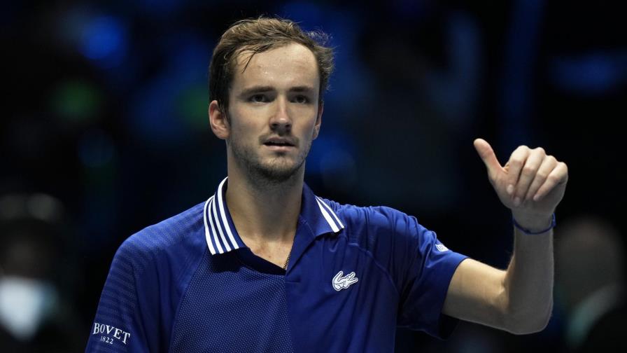 Zverev descarrila de nuevo a Djokovic