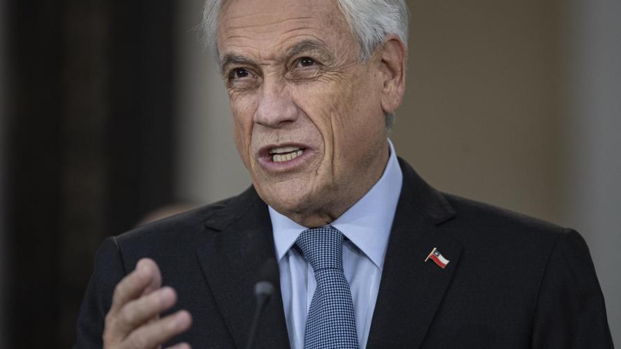Presidente Piñera extiende ayudas sociales en Chile
