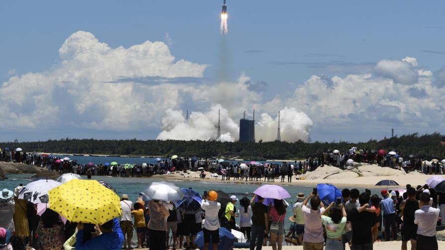 China lanza ambiciosa misión a Marte