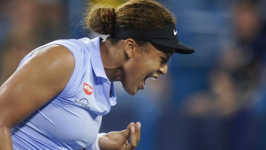 Medvedev avanza a cuartos en Cincinnati; Osaka cae