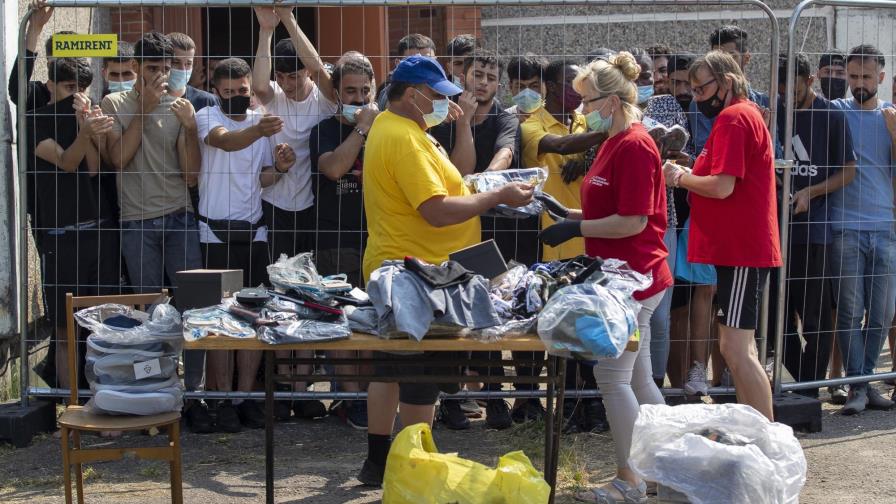 Lituania aprueba medidas contra flujo de migrantes
