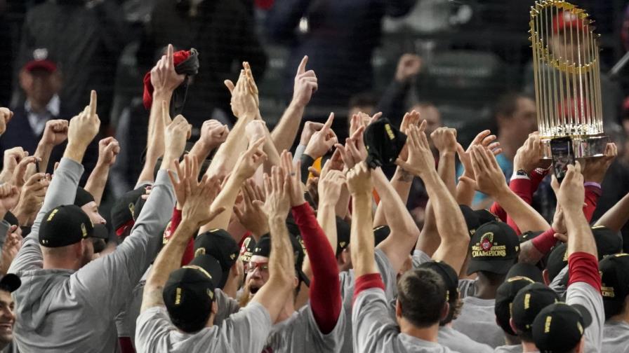 Título de Nacionales valida la labor del gerente Rizzo