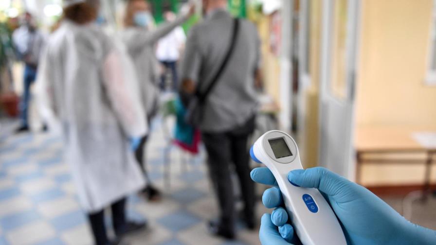 La forma de transmisión del virus, un debate intenso desde el principio La forma de transmisión del virus, un debate intenso desde el principio