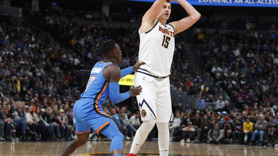 Jokic logra ‘triple doble’ en victoria de Nuggets