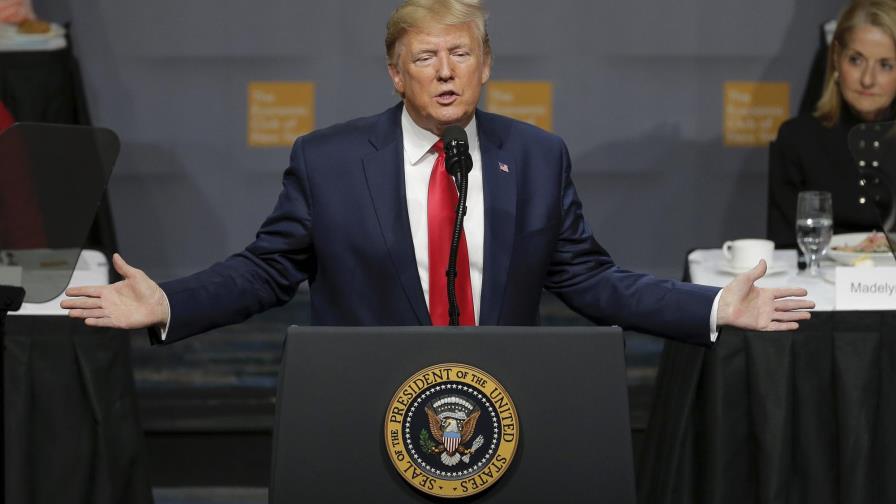 La economía desacelera, pero Trump dice que hay auge