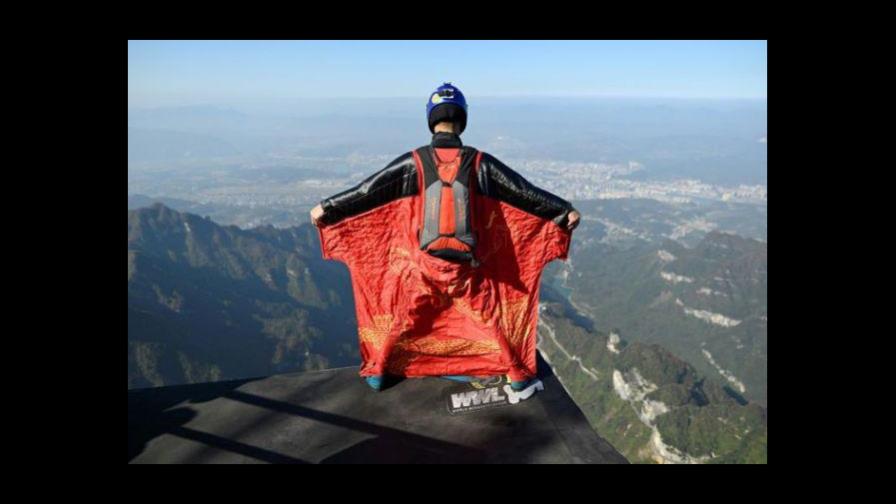 El gran salto al vacío del Batman chino