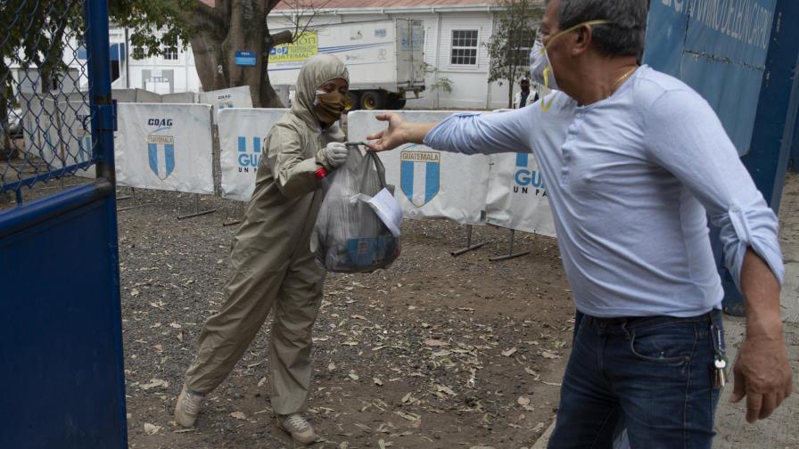 Migrantes deportados enfrentan hostilidad por el coronavirus