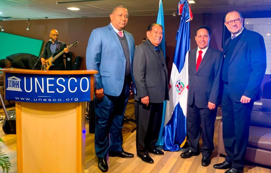 Pionero de la Bachata y el “más caro de la televisión dominicana” visitan la UNESCO en respaldo a la candidatura la bachata