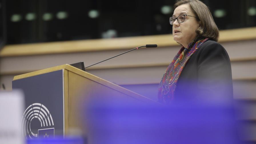 Parlamentarios europeos rechazan ley de aborto en Polonia