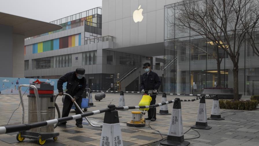 Caen bolsas y cierran recintos a nivel mundial por virus