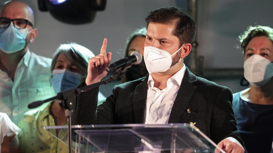 Fundación chilena de Bachelet apoya a candidato izquierdista