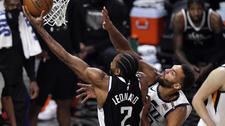Leonard y George guían a Clippers a triunfo sobre el Jazz Leonard y George guían a Clippers a triunfo sobre el Jazz