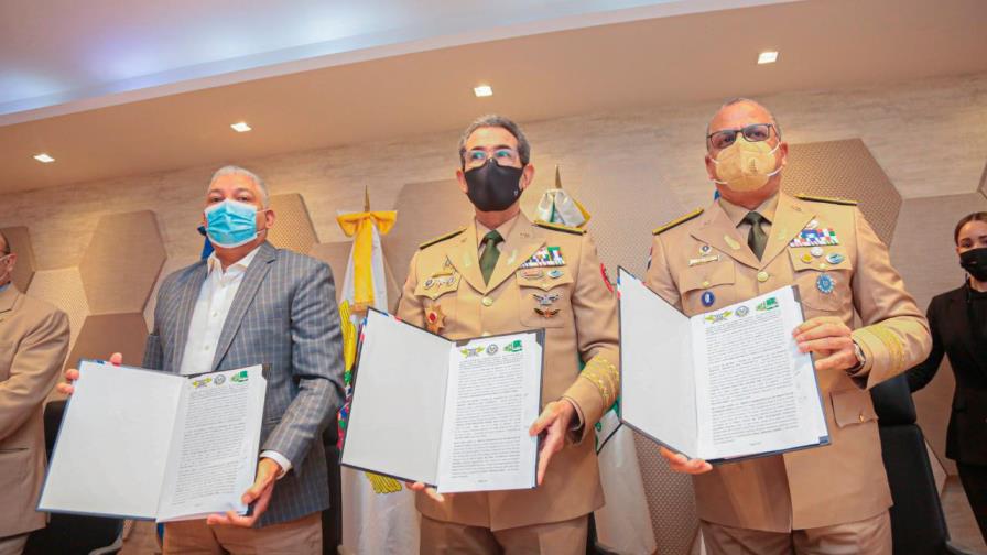 Pensionados de las Fuerzas Armadas podrán viajar gratis en autobuses de la Omsa Pensionados de las Fuerzas Armadas podrán viajar gratis en autobuses de la Omsa