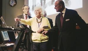 Jan Morris autora y pionera transgénero muere a los 94 años