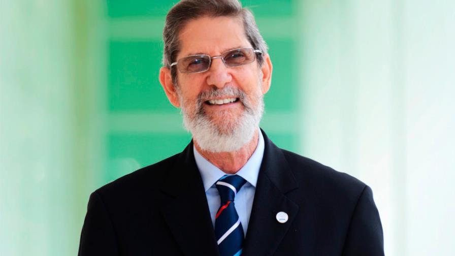 Fabio Guzmán Ariza presenta instituto de lexicografía 