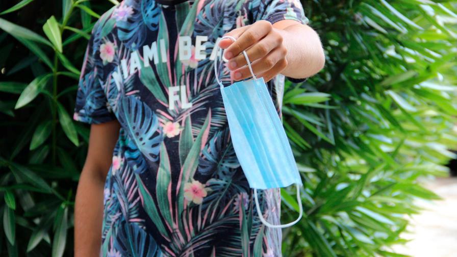 Una ciudad brasileña decreta fin de la mascarilla con menos del 50 % vacunado