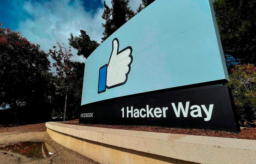 WSJ asegura que el Gobierno de EEUU investiga a Facebook por malas prácticas