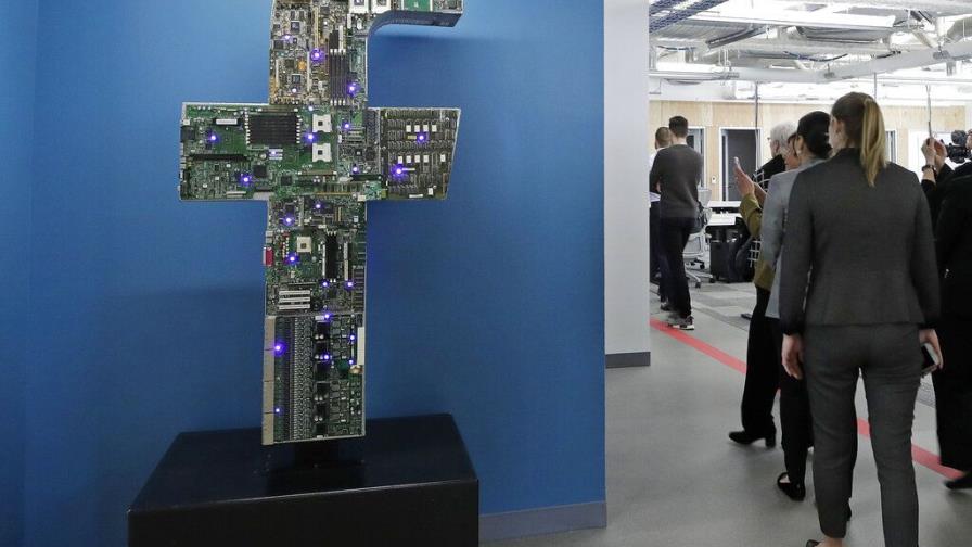 Facebook lanza actualizaciones para combatir noticias falsas