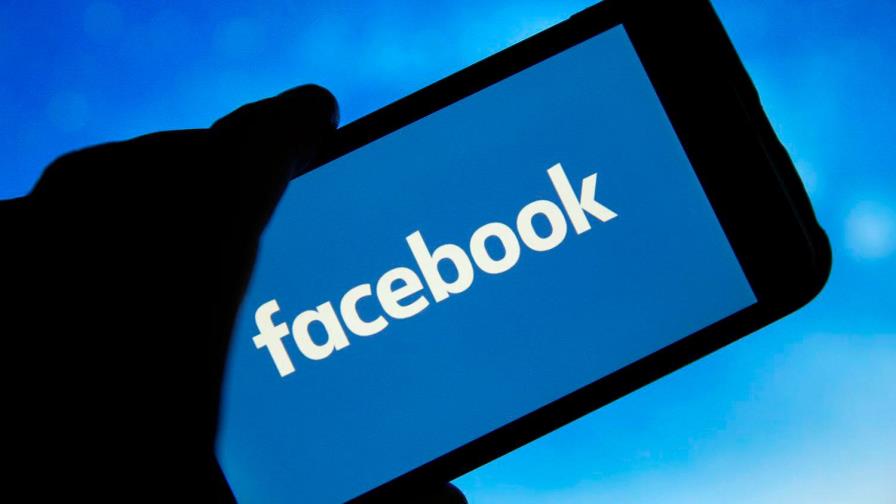 Facebook aumentó la supresión de mensajes de odio y acoso a finales de 2020
