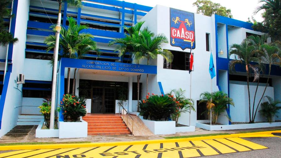 Caasd produce diarios 400 millones de galones de agua potable, “muy buena cifra” para esta época 