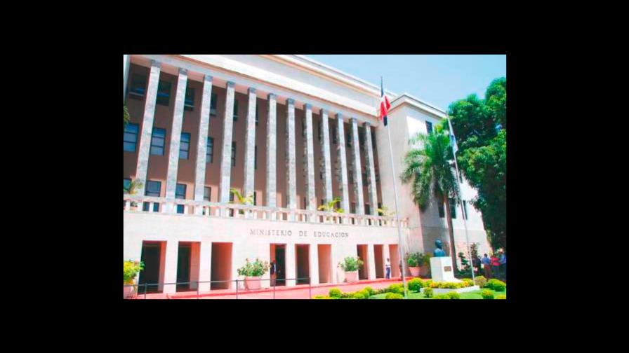 PLD y FP deploran despidos masivos Minerd; lo consideran “un acto inhumano” PLD y FP deploran despidos masivos Minerd; lo consideran “un acto inhumano”