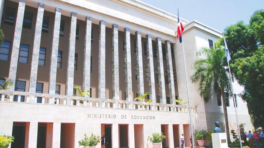 Minerd recibirá en 2021 RD$10,513.4 millones menos que en 2020 por reducción del PIB Minerd recibirá en 2021 RD$10,513.4 millones menos que en 2020 por reducción del PIB