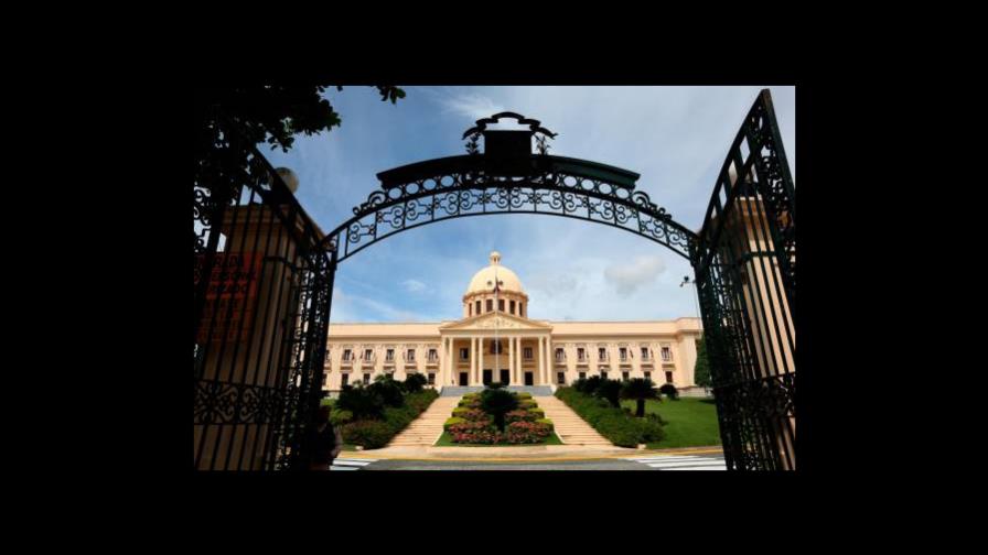 Lo que el presidente Danilo Medina prometió hace un año en salud y educación y lo que cumplió