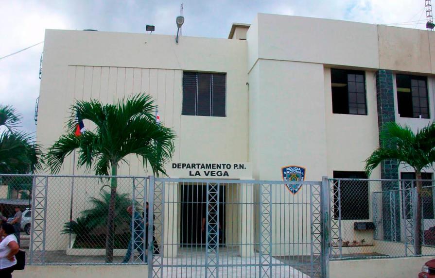 Doce reclusos de cárcel preventiva en La Vega dan positivo al COVID-19