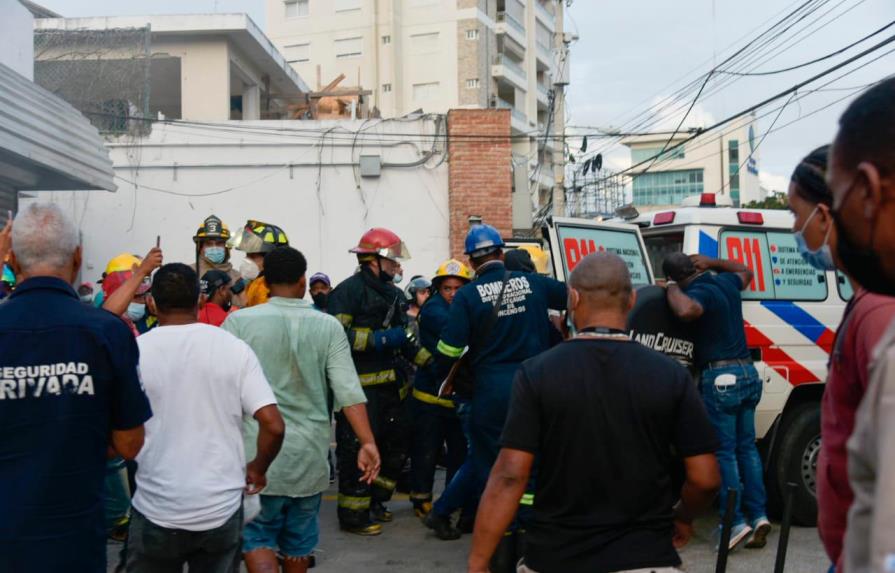 Fallece por inhalación de humo hombre rescatado en incendio en farmacia Los Hidalgos