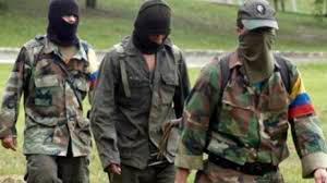 Diez rebeldes disidentes de las FARC mueren en bombardeo militar en Colombia