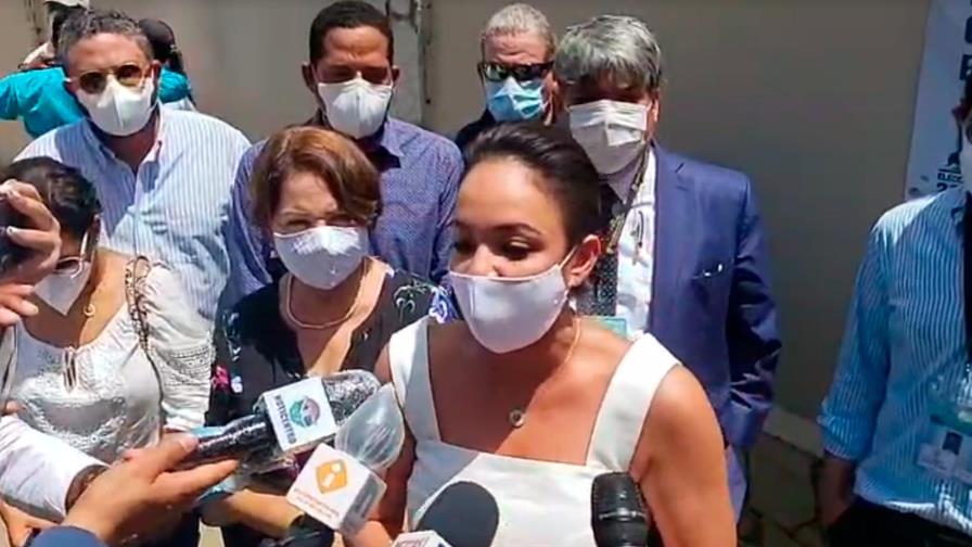 En vivo | Faride Raful asiste a votar