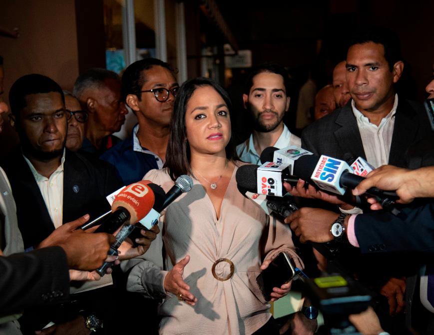 Faride Raful, candidata a senadora por el PRM, indica que se deben incluir a los jóvenes.