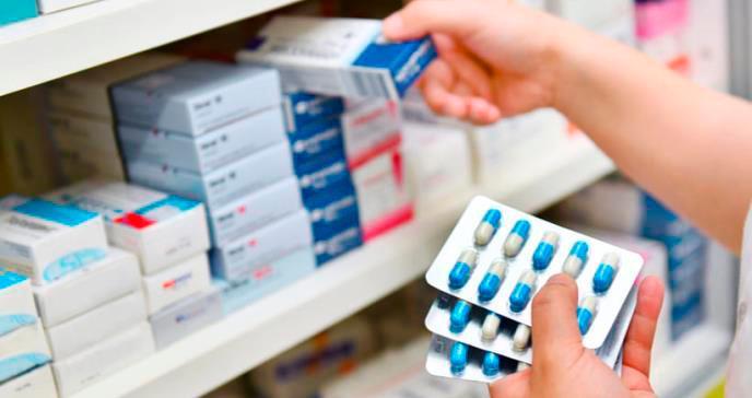 Asociación de farmacias trabajará para eliminar “trabas” de las ARS