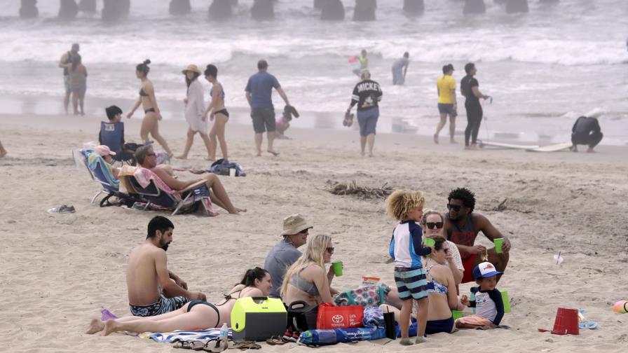Gobernador de California cerrará todas las playas y parques