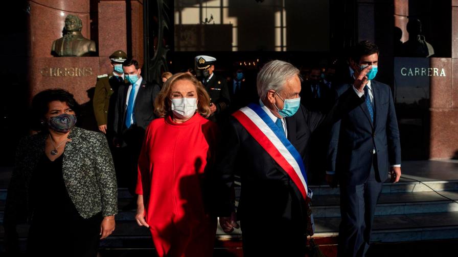 Piñera pide “perdón” por errores y sorprende con respaldo al matrimonio gay Piñera pide “perdón” por errores y sorprende con respaldo al matrimonio gay