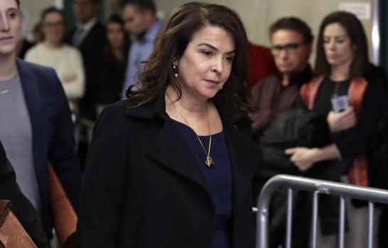 Jurado en caso de Weinstein mantiene atención en Sciorra