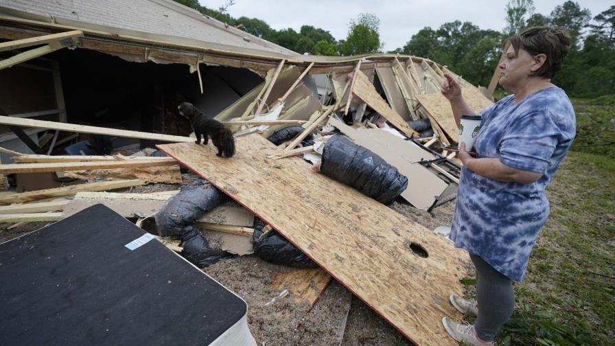 Tormentas causan al menos 3 muertos en sur de EEUU