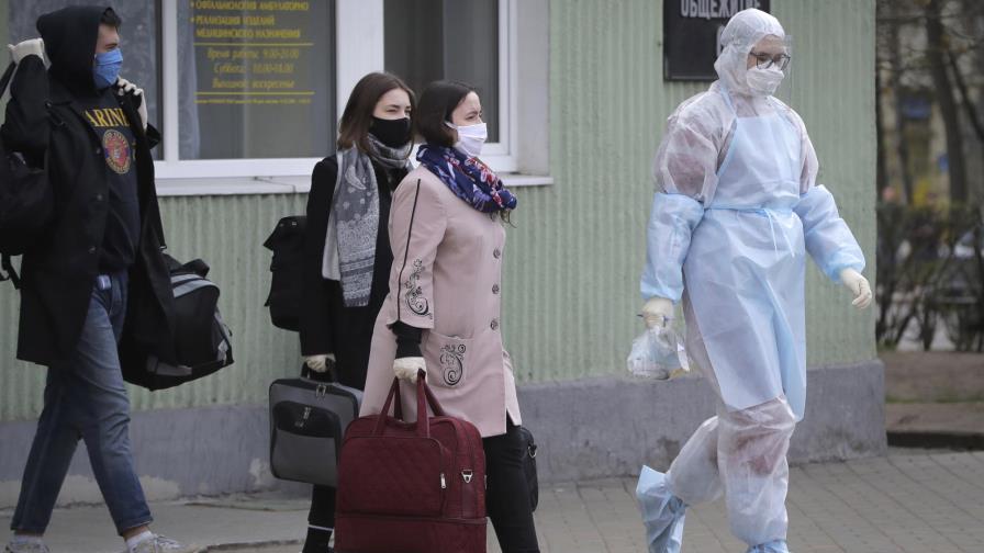 OMS Europa: Mitad de muertes por virus fueron en asilos