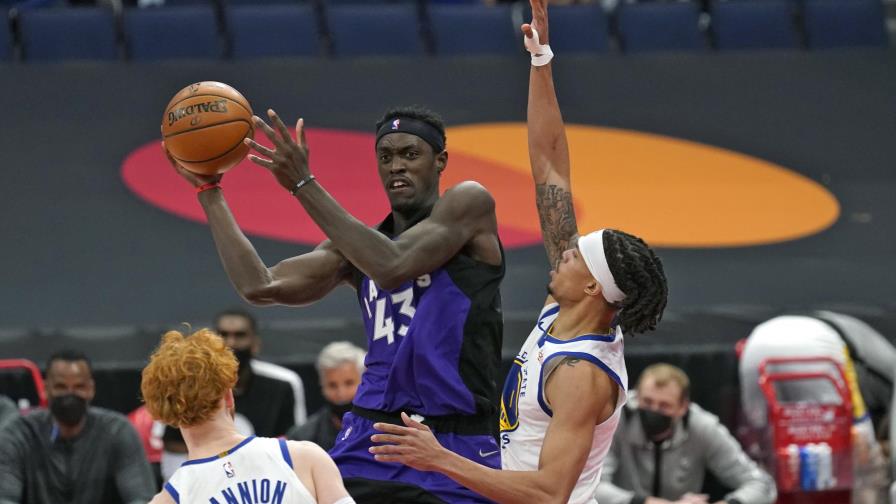 Raptors trituran a Warriors, logran 2do triunfo en 15 duelos