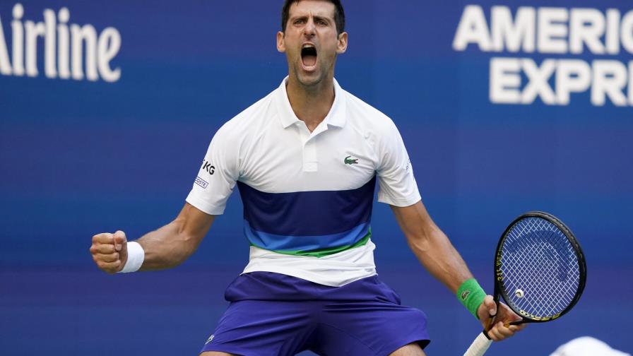 Djokovic sigue su paso hacia la historia en el US Open