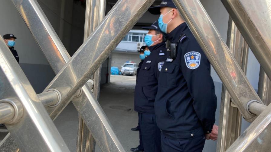 China juzga a un canadiense por espionaje; no hay veredicto