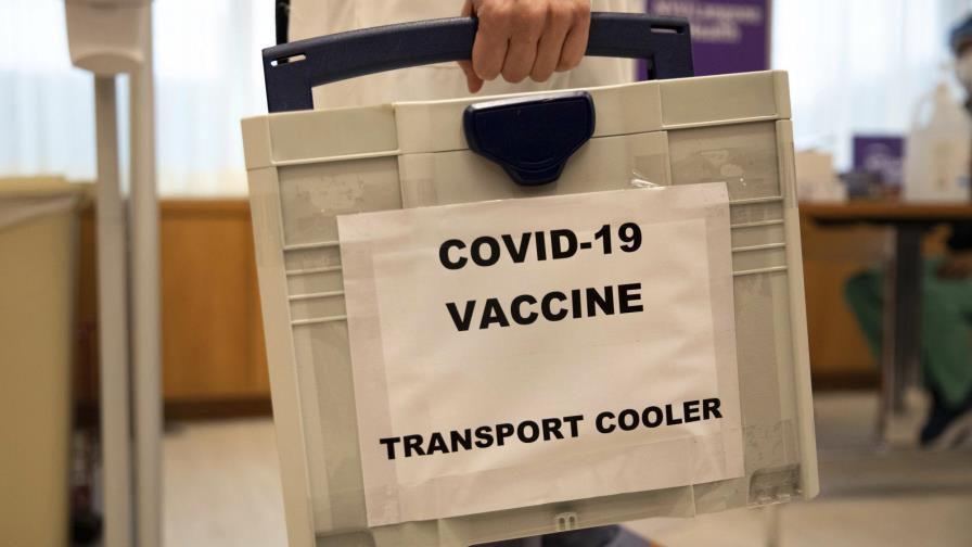 Esperanza y alivio tras 1ras vacunas contra COVID-19 en EEUU Esperanza y alivio tras 1ras vacunas contra COVID-19 en EEUU