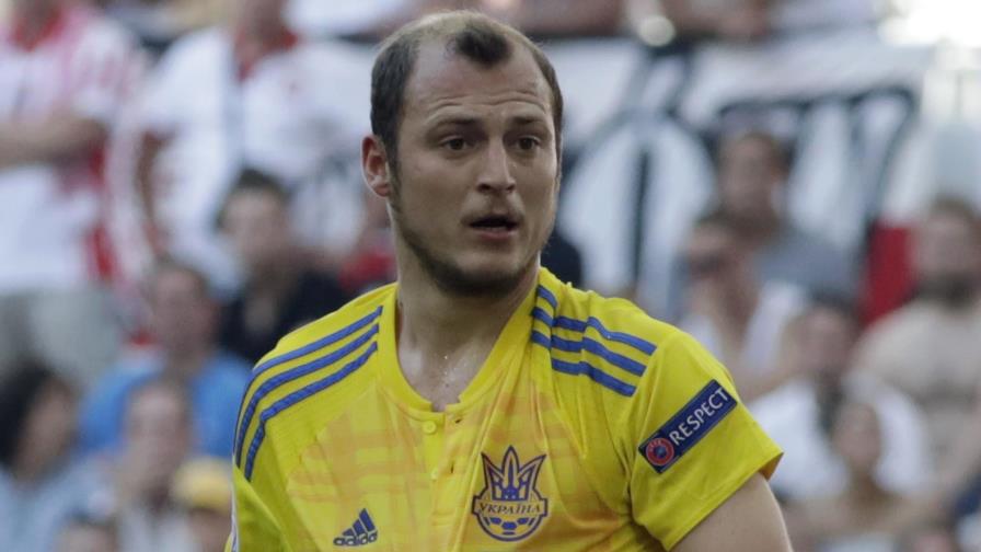 Aficionados españoles habían insultado ya a Zozulia