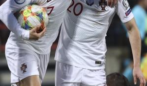 Cristiano anota su 99no gol, Portugal avanza a Euro 2020